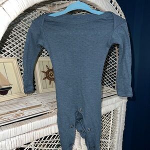 L’ovedbaby preemie/newborn navy sleeper